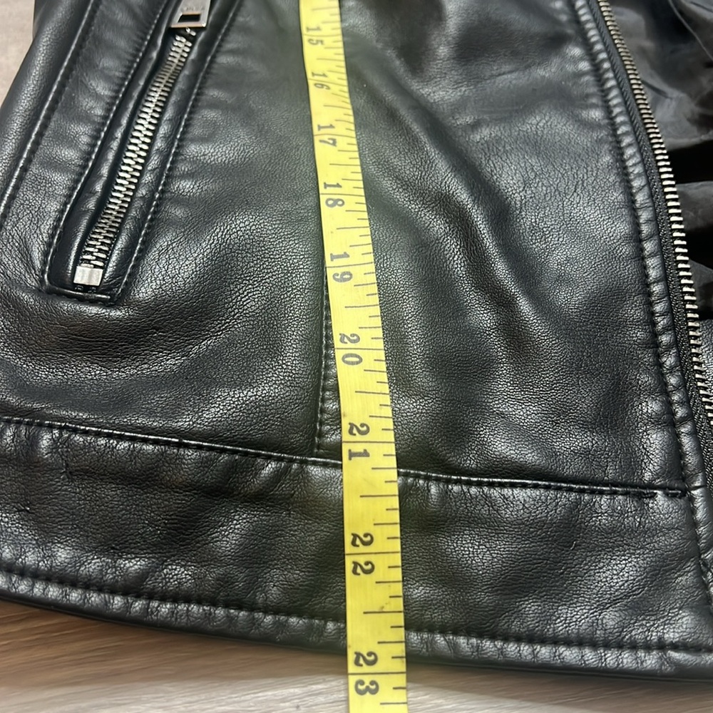 Women’s Levi Strauss Black Faux Leather Jacket Size Medium - Picture 8 of 9